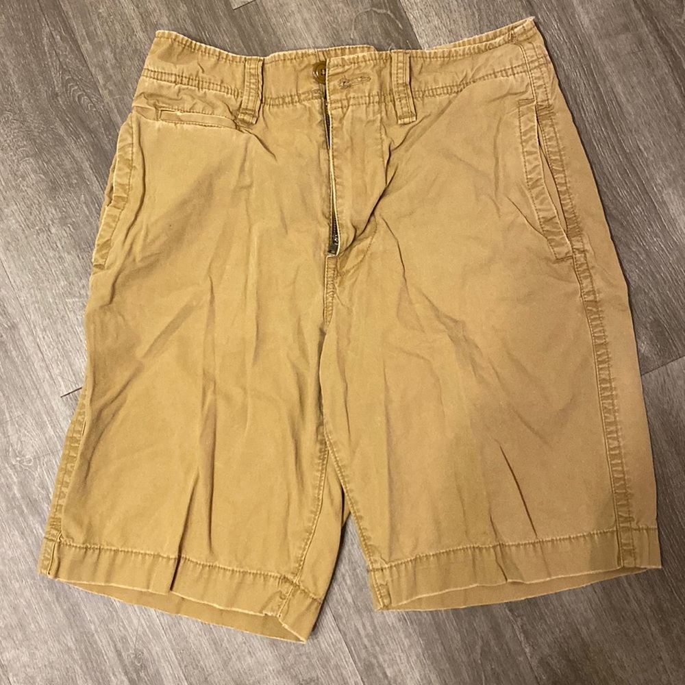 American Eagle men’s khaki shorts Sz 28